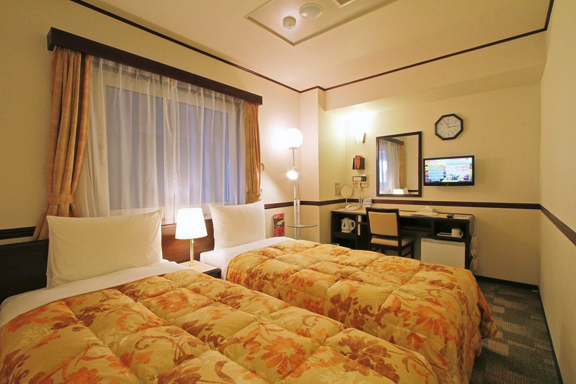 Toyoko Inn Sakudaira-eki Asama-guchi Eksteriør billede